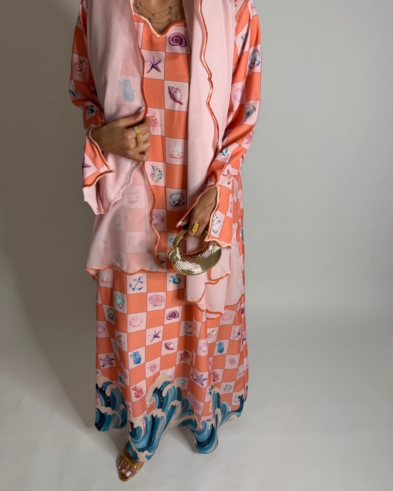 A681 - Pink & Peach Waves Checkered Jalabiya & Matching Head Scarf