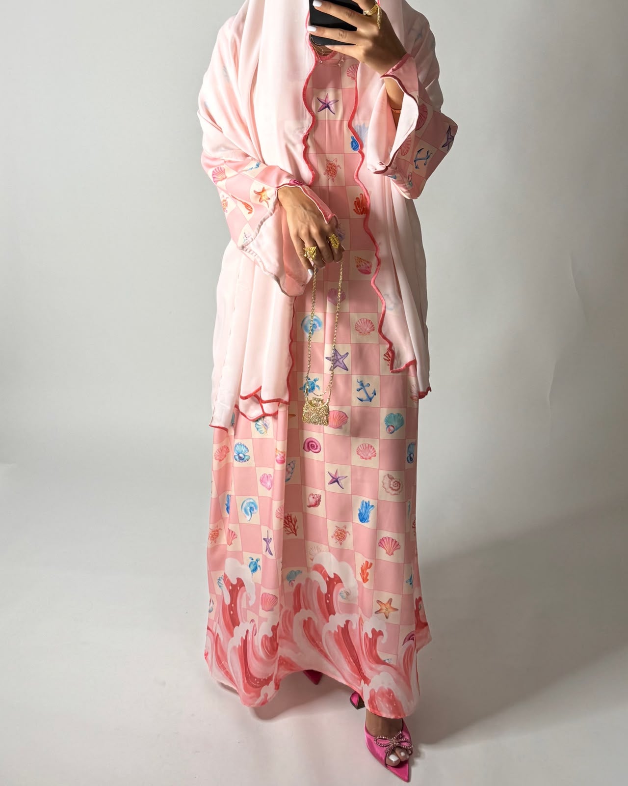A678 - Shades of Pink Waves Checkered Jalabiya & Matching Head Scarf