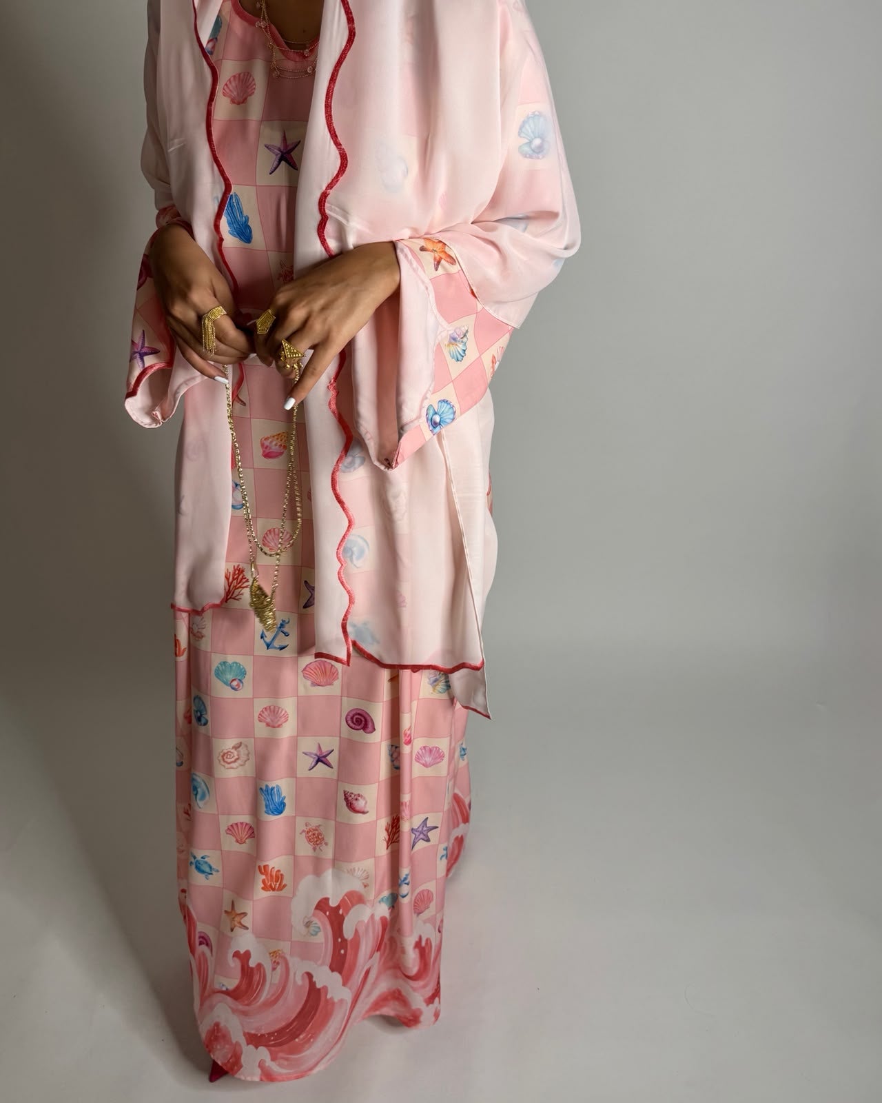 A678 - Shades of Pink Waves Checkered Jalabiya & Matching Head Scarf