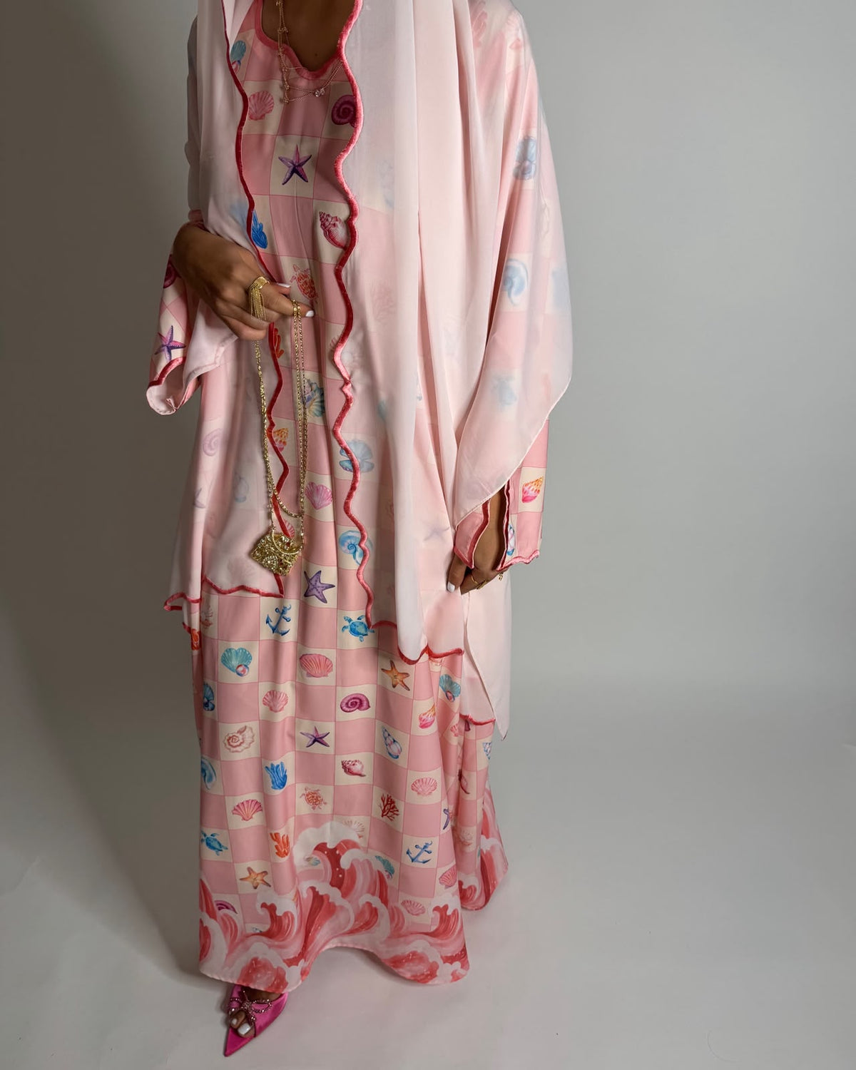 A678 - Shades of Pink Waves Checkered Jalabiya & Matching Head Scarf