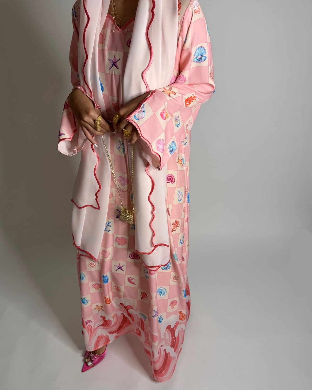 A678 - Shades of Pink Waves Checkered Jalabiya & Matching Head Scarf