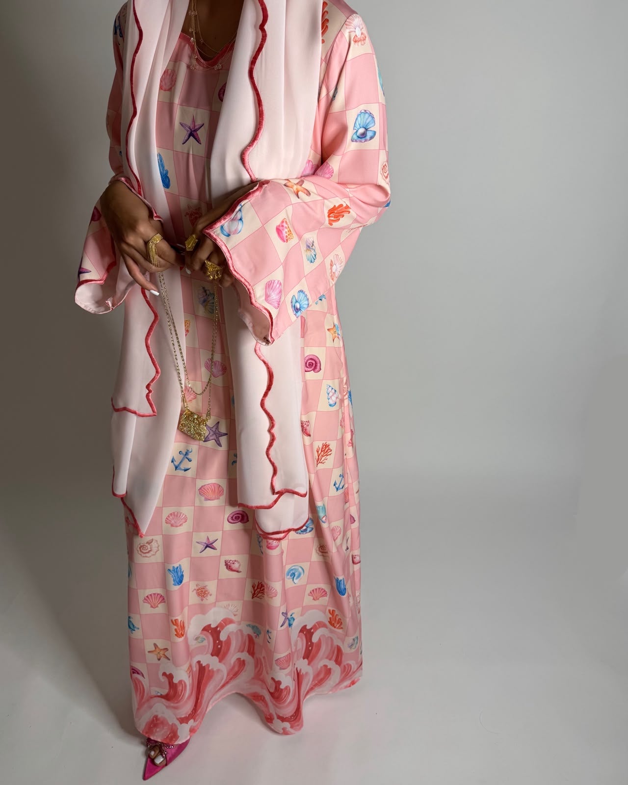 A678 - Shades of Pink Waves Checkered Jalabiya & Matching Head Scarf