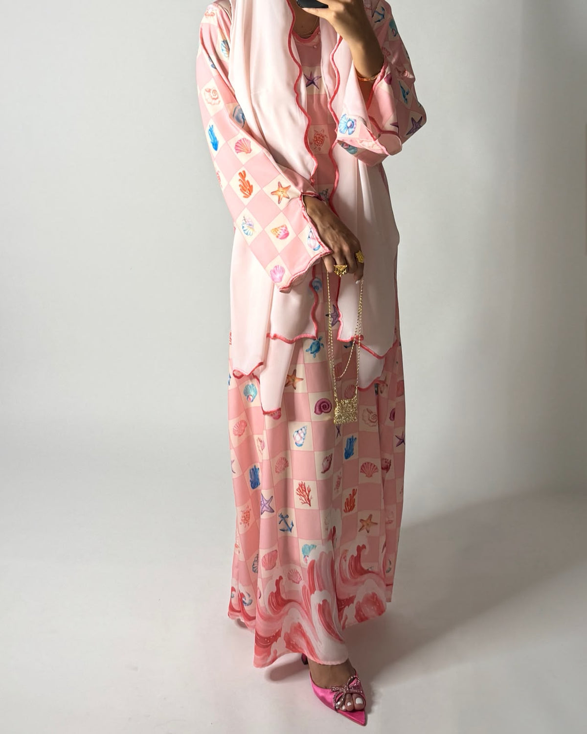 A678 - Shades of Pink Waves Checkered Jalabiya & Matching Head Scarf