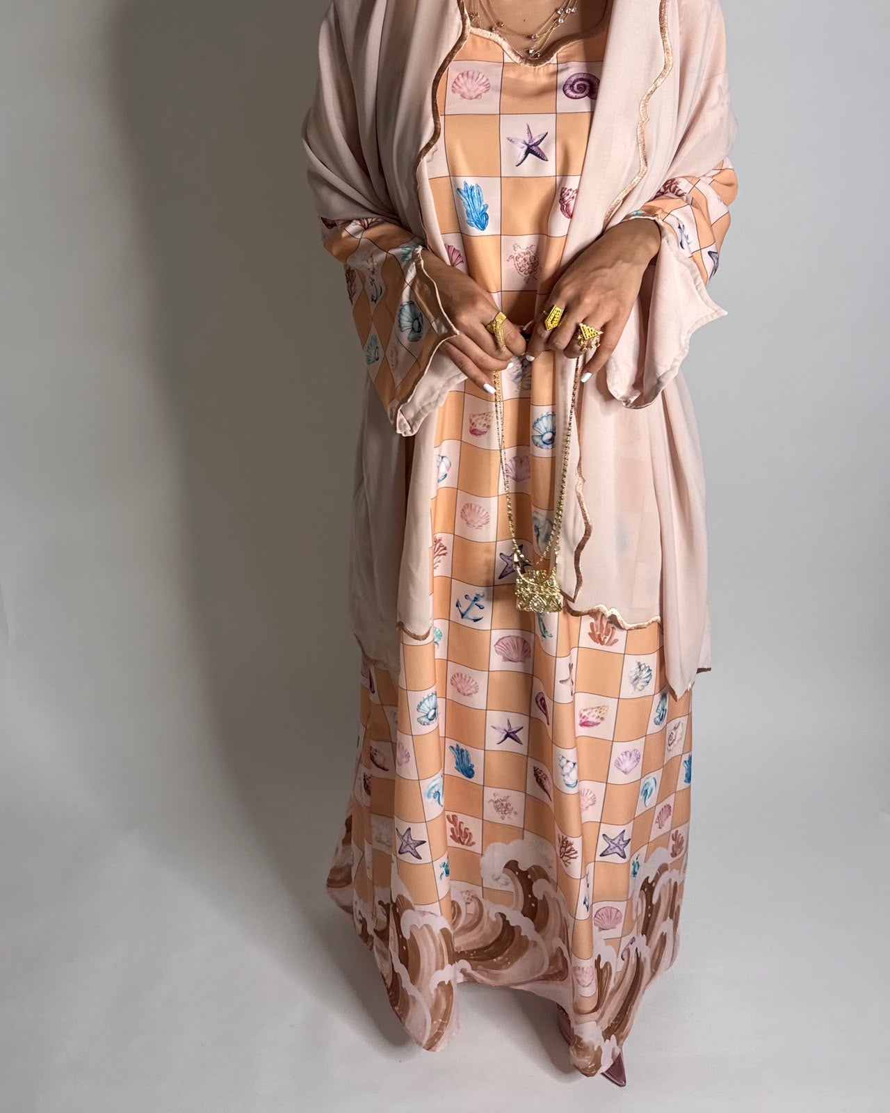 A677 - Peach & Beige Waves Checkered Jalabiya & Matching Head Scarf