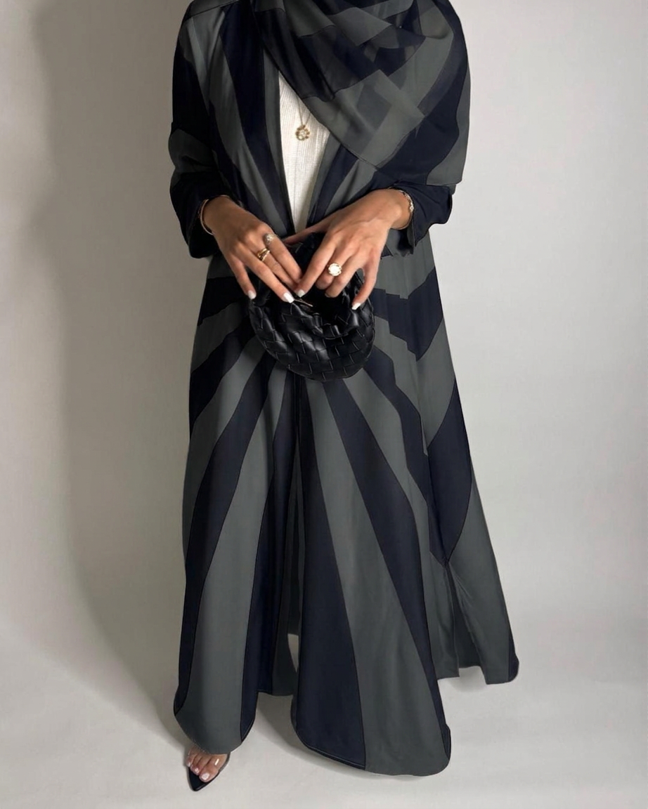 A553 - Black & Gray Zebra Pattern A-Cut Abaya & Matching Head Scarf