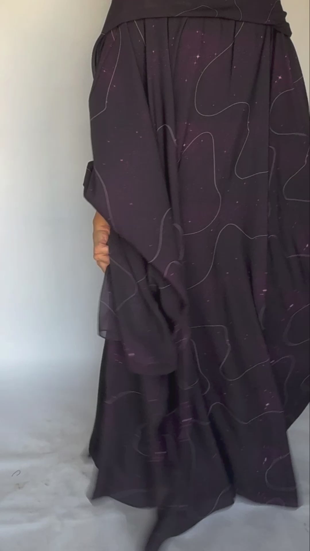 Black Space Abaya with a Hint of Maroon (READY TO SHIP)